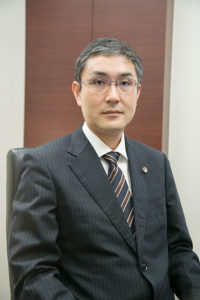 弁護士　秋山 慎太郎